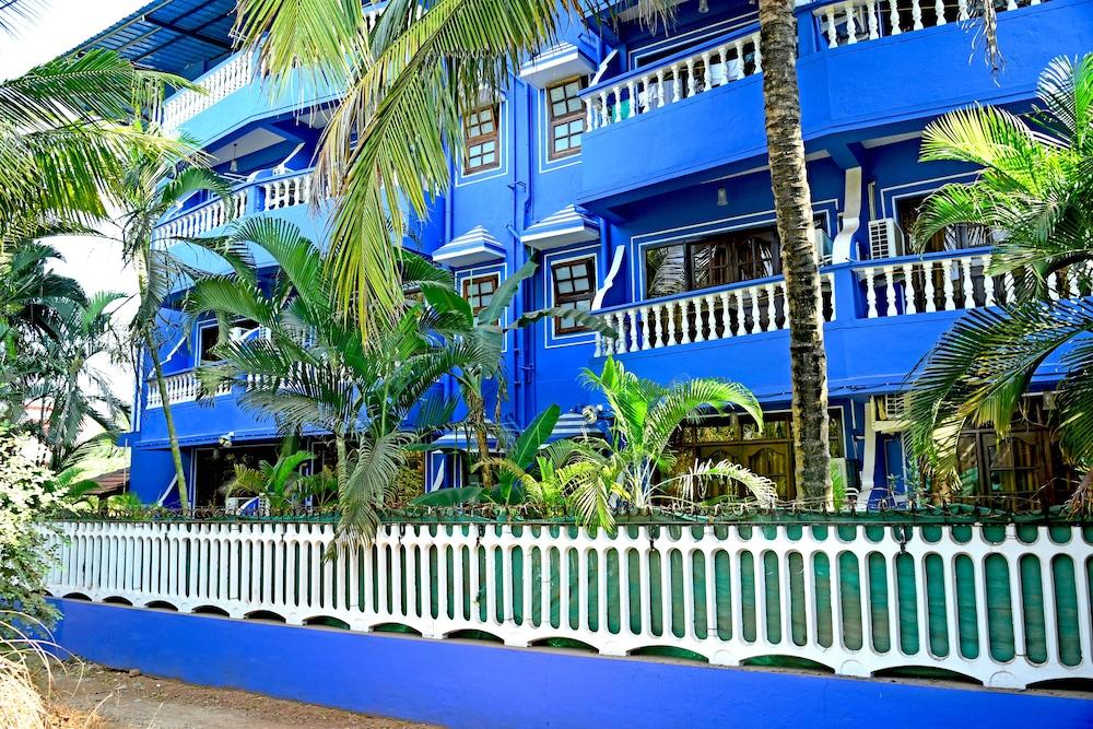Villa Theresa Beach Resort Калангут Экстерьер фото