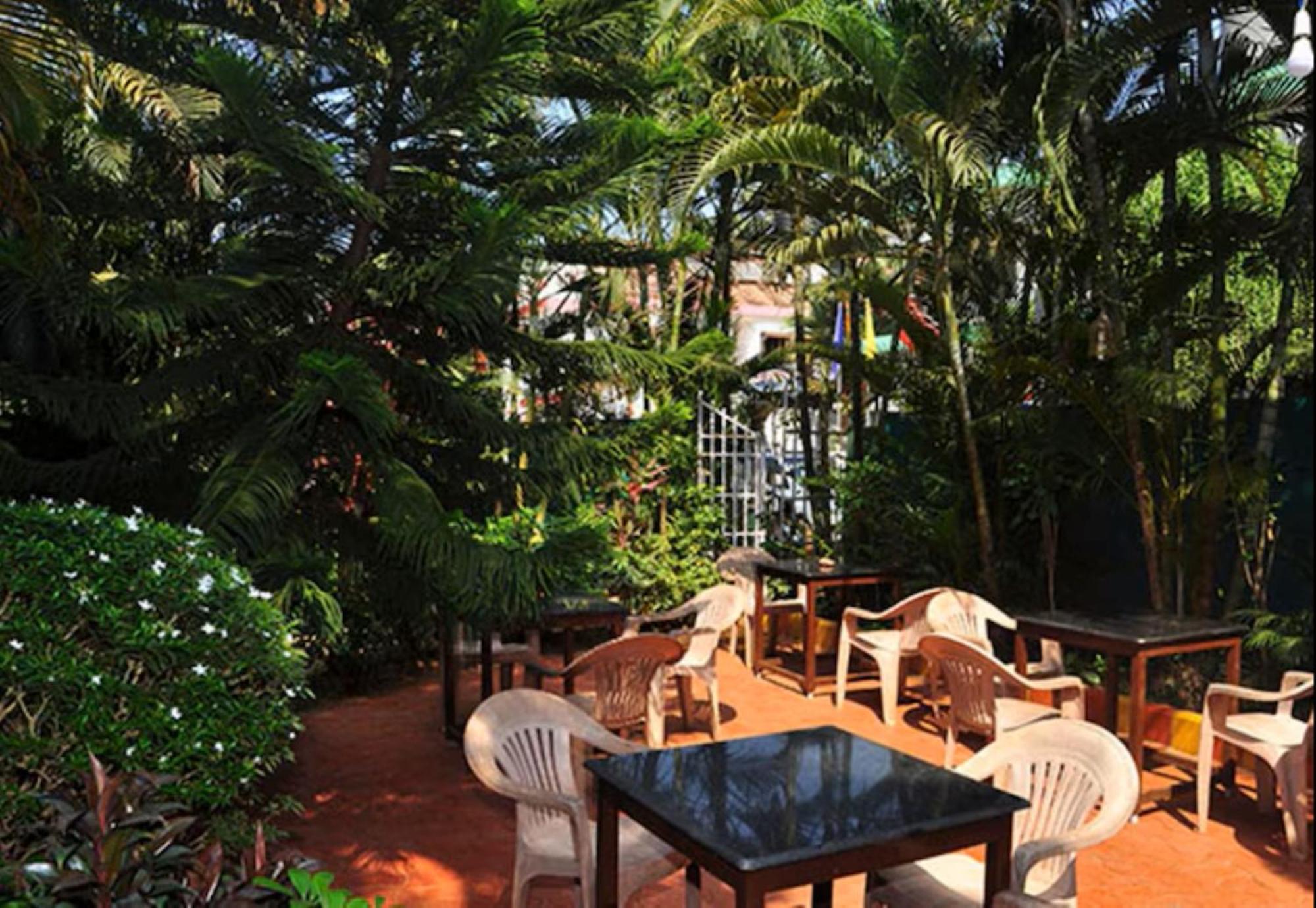 Villa Theresa Beach Resort Калангут Экстерьер фото