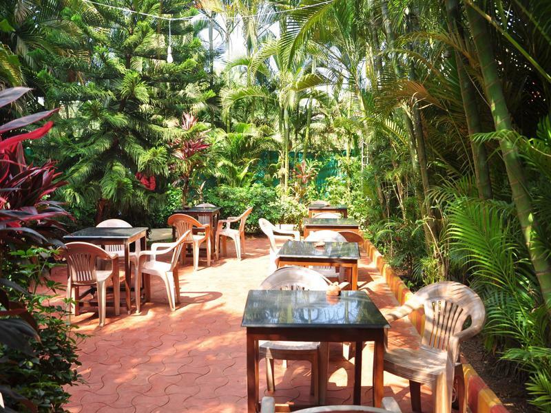 Villa Theresa Beach Resort Калангут Экстерьер фото